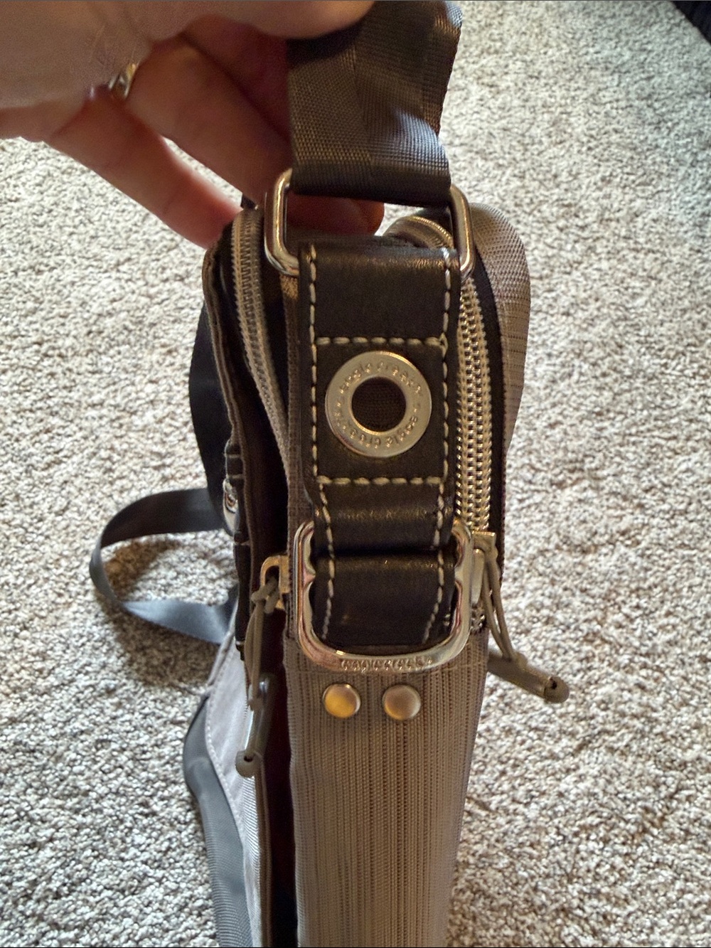Eagle Creek Gray Orange Crossbody Shoulder Bag - Compact Everyday Carry - Picture 4 of 11
